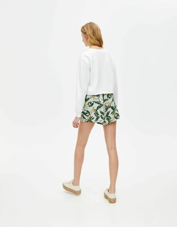 Sadie Sink Printed Bermudas - Image 2